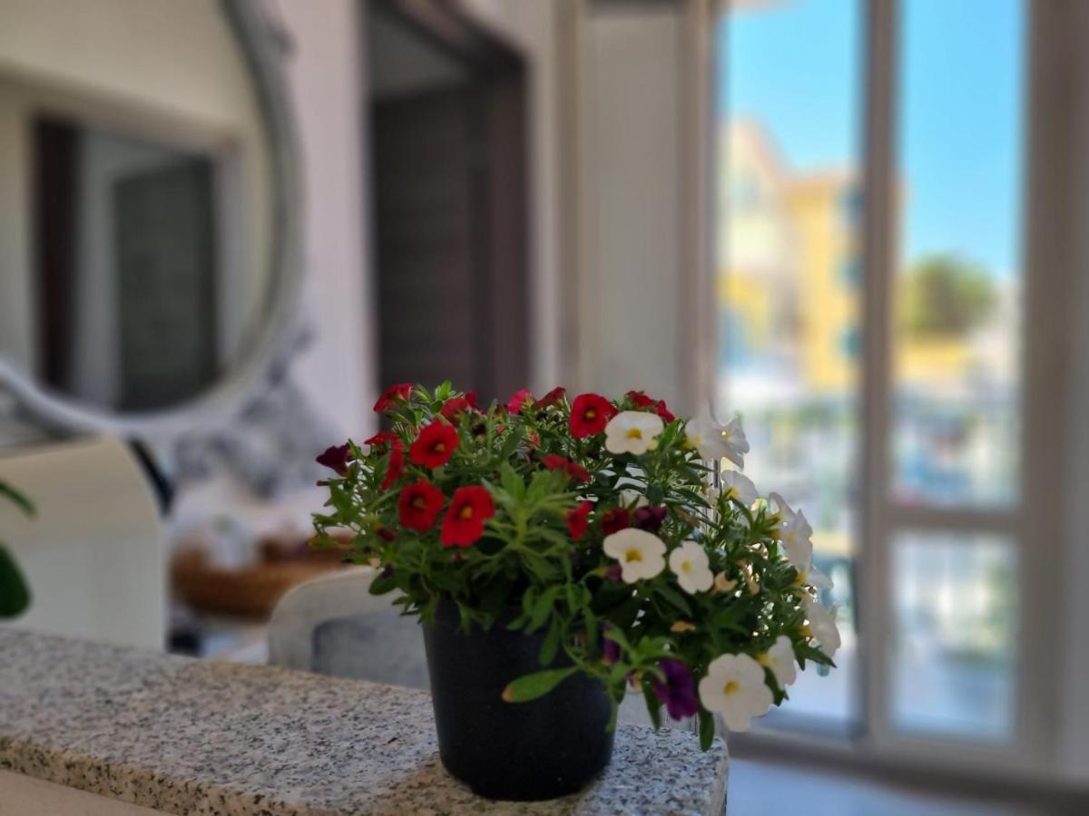 Suite Cornelia Santa Teresa Gallura Exterior foto