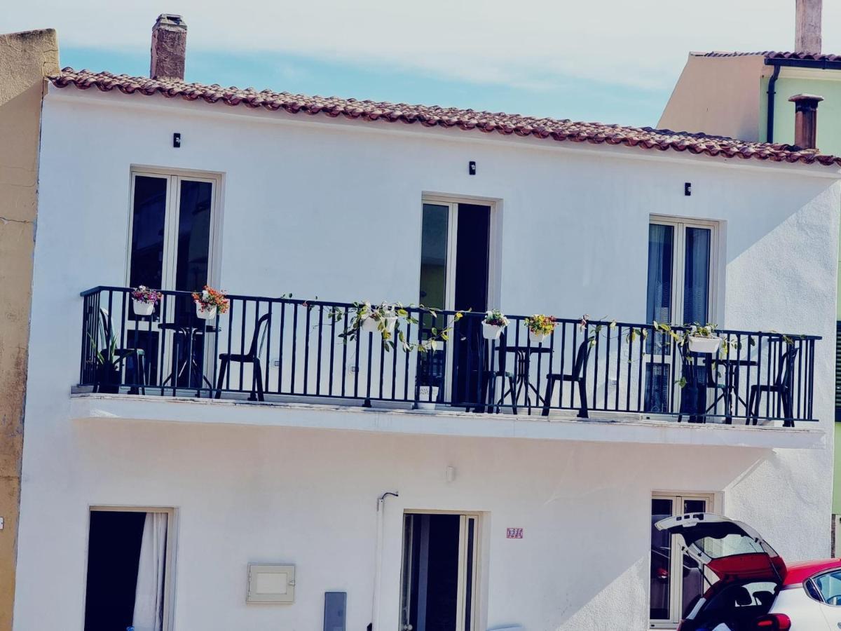 Suite Cornelia Santa Teresa Gallura Exterior foto